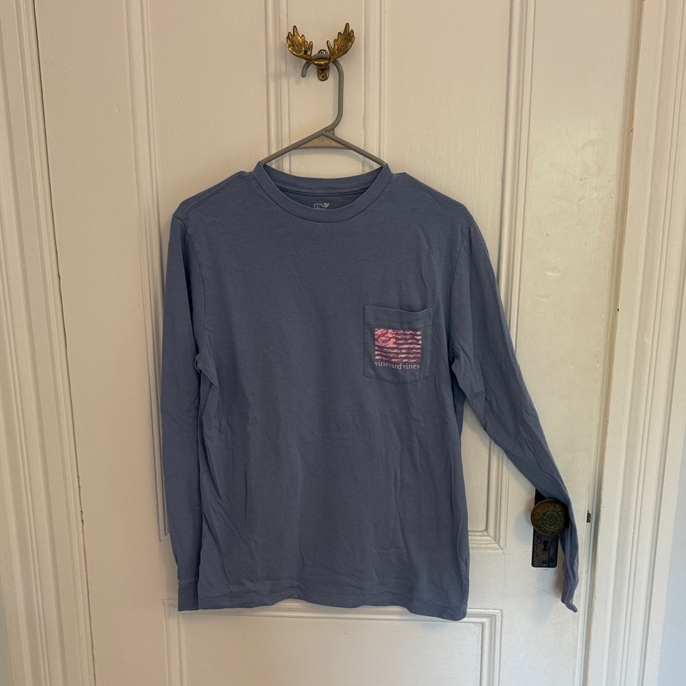 Vineyard Vines Men’s Blue breast cancer awareness long sleeve T-shirt